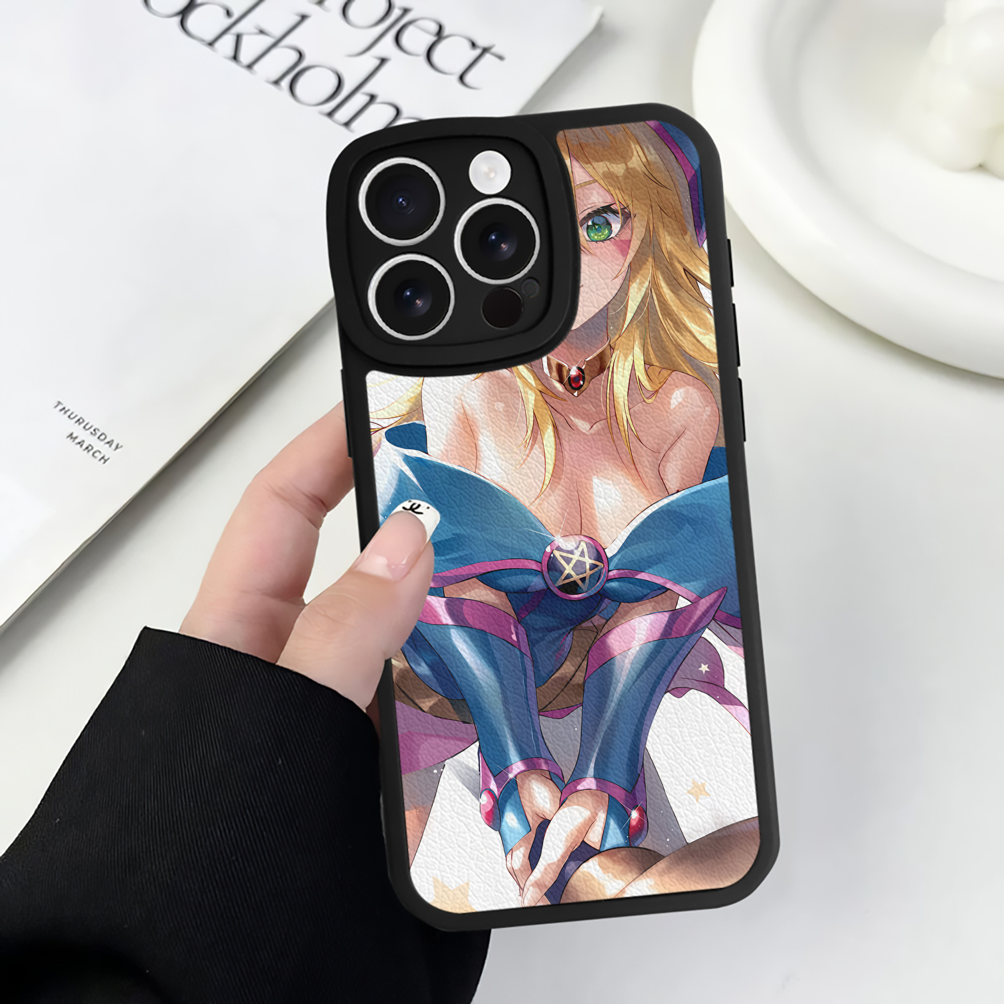 （画像用） 遊☆戯☆王 Yu-Gi-Oh! 【iPhone 16シリーズ対応】シリコンスマホケース（レザー調） 材質：シリコン